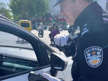 亳州市区已开启不系安全带、开车接打电话“电子眼”抓拍(记者:曾莹莹 李锦文)#亳州 #电子眼抓拍 #违章