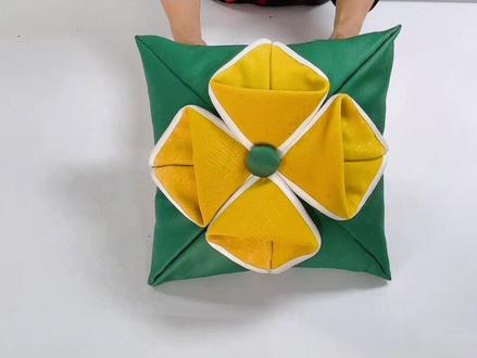 搭配飘窗窗帘和沙发套的立体感十足的花瓣抱枕,一块布就能制作好!#手工抱枕制作 #抱枕制作教程 #手工抱枕#抱枕教程 #抱枕