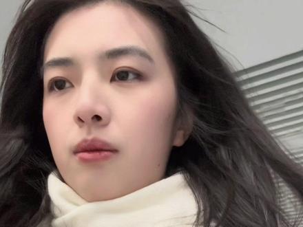 有酒趁兴喝,有爱就去追,一生那么短,再拘谨和犹豫就真的过去了#随拍