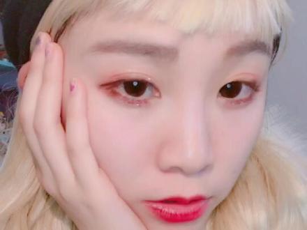 下面由在韩国🇰🇷上学的小姐姐 为大家模仿三流之路的经典韩语撒娇片段~👏