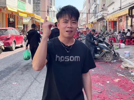 花200块,在当地能买到多少海鲜#菜市场最靓的仔 #广东 #海鲜当然是现捞的最新鲜