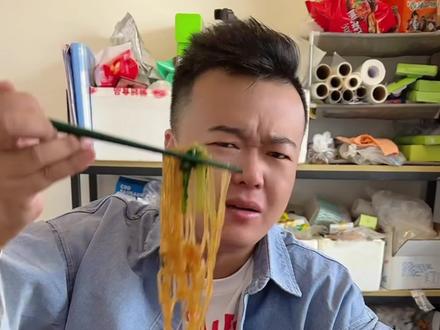 菠菜在家怎么做才能好吃又下饭