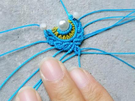 花嫁流苏帽详细教程(花型部分)
#请给手艺人一个关注双击支持 #编绳手艺人 #零基础教学 #非遗传承 #国风古韵