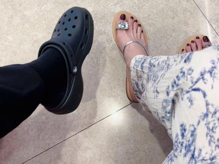 #闺蜜你什么时候才能放弃洞洞鞋
@immwing