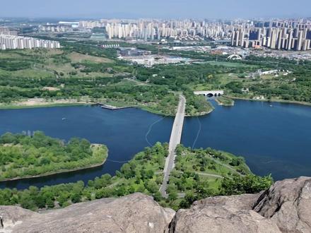 济南华山公园,山不够,爬起来很累。赵孟頫鹊华秋色图参照。 #风景 #风光 #旅行 #登山 #历史