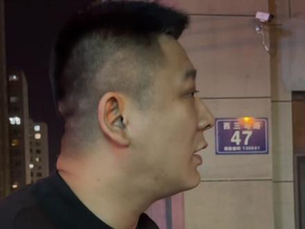 狭路相逢,命贵者让#国民老舅#东北男人#幸福者退让原则