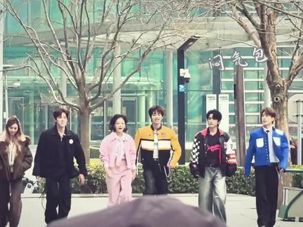 啥时候给我担拍出这样的视频#综艺 #录制现场 #王安宇 #en王翊恩 #超燃青春的合唱