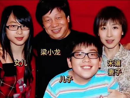 #我要上热门 #视频上是梁小龙全家合影#感谢那些默默给我点赞的人 #感谢官方感谢抖音 !