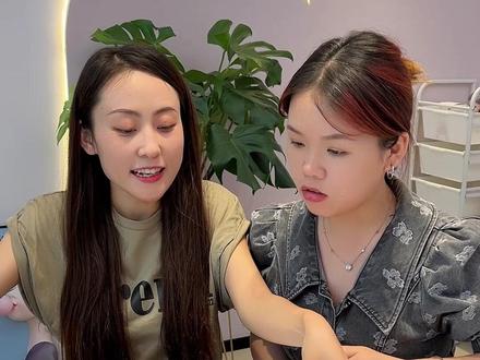 每个小朋友都喜欢的纸飞机,滞留时间久,飞得更远,快来试试吧!#亲子手工 #折纸 #纸飞机 #六一儿童节礼物