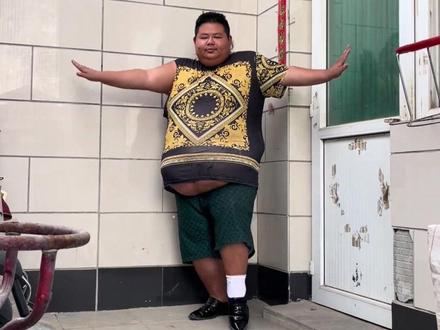 盘点网络人物志之大胃袋良子 #人物志 #良子 #胃袋 #抽象