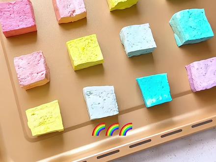 霉豆腐长出彩色毛毛会不会很曼妙❗~ #彩虹霉豆腐申请出战 #手工整活大赛 #万物皆可晒 #我的毛豆腐很曼妙 #霉豆腐制作