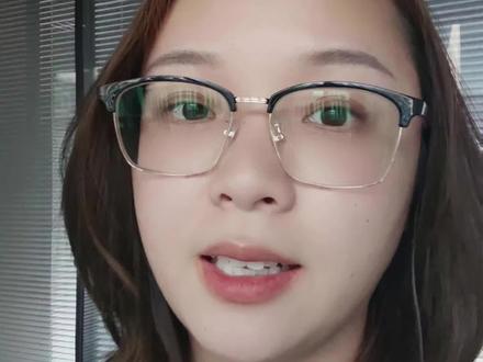 别再乱黑华为割韭菜!现在全网都在涨价,只有华为反向降价,而且配置全面升级,华为这次真的下足血本#华为发布会 #华为PURA90 #余承东 #成本上涨 #手机价格