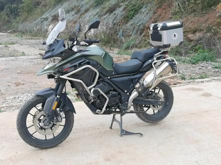 介绍我自己的无极650ds@VOGE无极机车