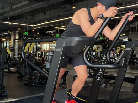 驱散无聊🥱增加跑步趣味的魔法BGM推荐‼️‼️#听到这个bgm谁不想急头白脸跑一顿 #vlog十亿流量扶持计划 #跑步歌曲 #跑步 #上热门