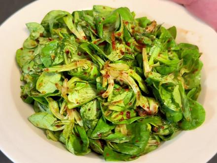 拌野菜盐水梅花肉🇩🇪区SOP 春天都来试试这个组合
#青年创作者成长计划 #野菜 #梅花肉#美食教程 #留子做饭