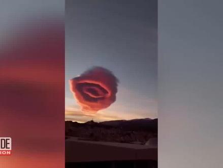 土耳其血红色地震云是怎么回事?大地震之前真的有地震云预兆吗? #土耳其大地震 #地震云