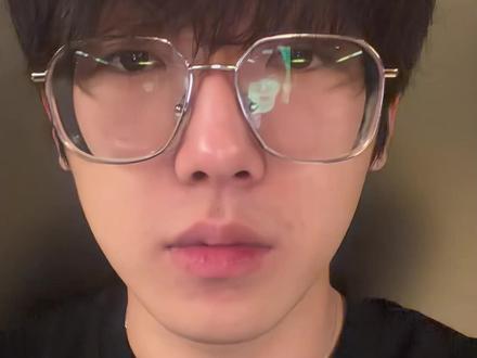 事已至此,先吃饭吧 #EDG #无畏契约 #smoggy #食堂 #职业选手