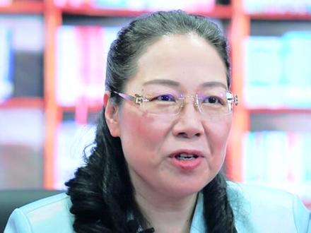 我是如何从技术员变成销授女王的? #知识狂欢节 #销售 #成长 @DOU+小助手