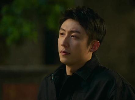 秦枫为了保护龙湾,自愿在家族除名! #罚罪2 #影视推荐