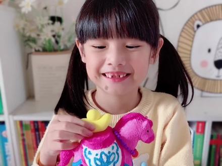 太厉害了,两个奶茶盖就能做出漂亮的花灯……#亲子手工 #元宵节 #手工灯笼 #幼儿园手工 #马年手工