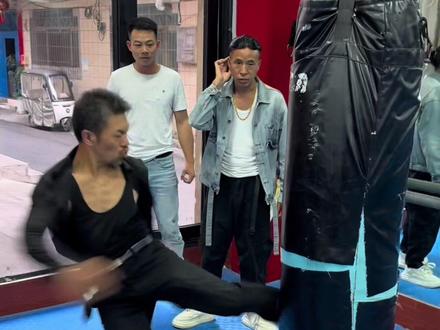 如果无规则,妙㛔和刺客撑不过10秒钟,不信可以试一下#交流学习 @功夫阿九 @抖音小助手