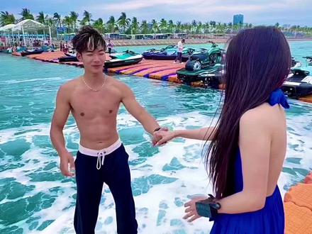 到我飞啦#阿飞水上飞人 @三亚水上飞人阿飞#凤凰岛