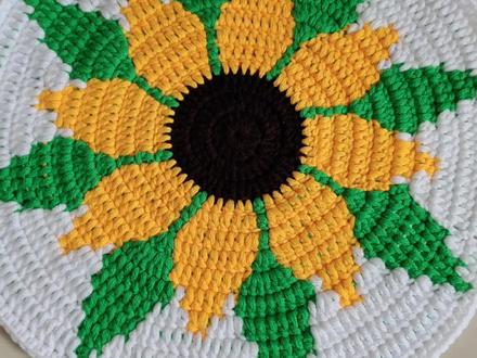 钩针精美大气的向日葵花样图案,桌面圆形垫子的钩织教程(1)