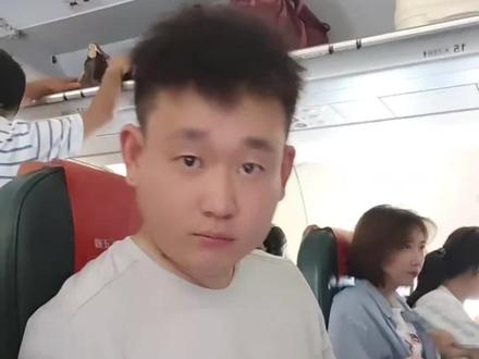 丽萍宇宙史诗级更新!#丽萍#丽萍儿子 #丽萍儿子透明的一天 #抽象#搞笑