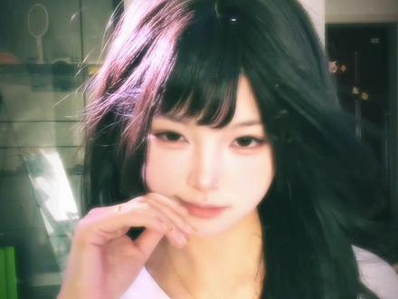 咬手指变装~ 艾特你火花最高的给你拍~