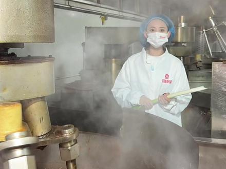 你们的调料分红的由来。一体压铸车间。#调料车间 #调料公主