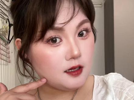 520约会妆|温柔泰式淡颜yyds 温柔又有层次,低调凸显立体五官
温柔泰式约会妆教来了,姐妹们赶紧学起来#约会结束都不舍得卸的妆 #晒晒我的春夏宝藏#跟着姜乘澜化出宝藏妆 #妆教 #520