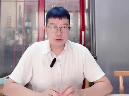阿嬷的情书看哭了无数人,但我却在泰国看到了最硬核的续集 #阿嬷的情书 电影里的阿嬷,用一辈子的隐忍和委屈,换来了子孙的安稳;而最早一批来泰国打拼的华人,是用异国他乡的血汗和常人难以企及的韧性,写下了另一封“情书”,泰国华人以其坚韧的毅力和勤劳勇敢的品德,谱写了一代财富传奇,现在企业出海,投资泰国,虽然和原来去谋生不一样了,但是依然可以赚取财富,改变阶级。#企业出海泰国 #企业出海泰国服务 #企业出海东南亚 #泰国企业服务 泰国公司注册