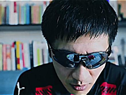 速度快,带墨镜,嘴唇发紫,心脏不好,已下线#火车头 #张雪峰 #黑袍纠察队