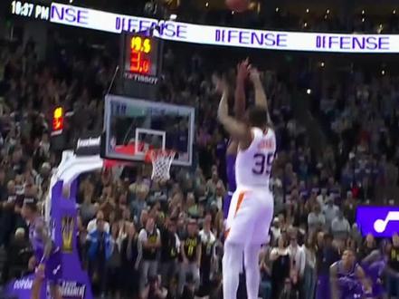 镰刀又挥冒烟了!杜兰特出场时间全队最高33分钟,22投15中,三分球8中6,狂轰38分9篮板9助攻,太阳131-128险胜爵士#NBA #杜兰特