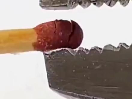 生活小技巧:钥匙丢了,被锁住的锁怎么打开,简单一招就搞定