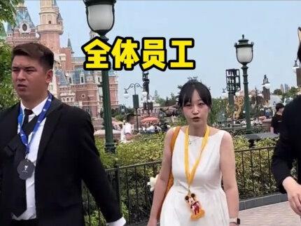 5月22日,上海迪士尼迎来了一支5万人的“旅行团”。不是学校春游,不是旅行社包场——是追觅科技,请全体员工去迪士尼玩一天。@首席财富榜
#追觅科技 #俞浩 #迪士尼 #团建 #别人家的公司