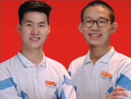 宝鸡扶风籍学子杨思元,强宣凯勇夺全省桂冠🏆小编请来宝鸡籍脱口秀明星思文为二位祝贺#宝鸡 #金榜题名 #思文