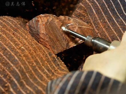 沉浸式欣赏一块木头的蜕变小瑞狮 #纯手工雕刻 #民间手艺 #一见爱上传统文化 #手艺人 #文玩