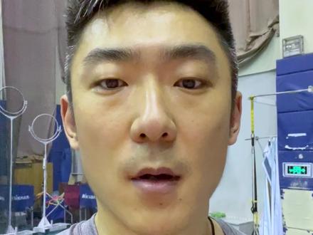 当排球运动员开始打手球,会是什么样?手球是综合篮球和足球特点而发展起来的一种用手打球,以球攻入对方球门得分的球类运动#排球 #手球 #日常训练