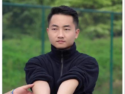许多同学在排球垫球时,手臂靠不紧,三个技巧帮你搞定!#中考体育 #排球 #排球垫球 #中考排球 @DOU+小助手 @DOU+上热门 @抖音体育