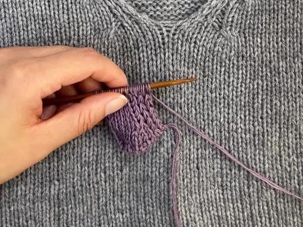 鸡心领收针方法教程,自带领边视频教程、#手工编织零基础教学 #传承手工 #套头毛衣 #手工马甲编织教程