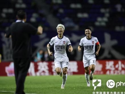 加油梅州客家!加油梅州足球!【素材来源:咪咕视频、梅州客家足球俱乐部】#中甲 #梅州客家足球俱乐部 #梅州足球 #足球的魅力