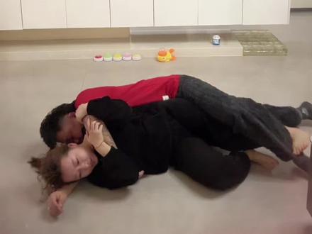 这种情况我要是跑了,你不能怪我吧?(花絮已发)#意想不到的结局 #试验失败 #情侣日常