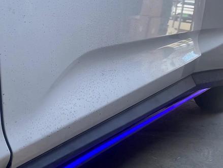 雷克萨斯RX300安装电动踏板,原孔位安装,不降底盘高度#雷克萨斯rx300 #汽车改装升级 #电动踏板