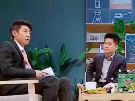 和 @丽枝 一起 #合拍 我最喜欢的是撒贝宁老老师和董余辉老师这样一起的节目。这两位都是我非常崇拜的老师。终于有这样的一幕让董老师搬回所有的尊严。如果孙和余老师他们看到今天的董老师他们以前打压董老师的话会有怎样的心情。如果我是董老师估计早就抑郁死掉了!如果我是孙估计无脸面对自己的言行!何况孙也是如此的有文化又是东方甄选的CEO。他霸凌董老师时心就没有软过吗?不过董老师现在完全脱离他们的束缚,自由开心做自己的人生!