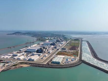 十年奋进铸造“国之重器” 华龙腾飞绘就“中国方案”(来源:中核福清核电 )#魅力核能美丽中国 #华龙一号开工建设十周年