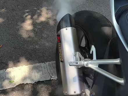 独立思考明辨是非
抖音修不了车,有问题去门店,你以为的以为不一定是你的以为。脑子是个好东西,但是黑子他没有。#张雪820rr #820RR #张雪机车