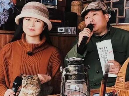 你可能不信,这个用拐杖敲碎时代滤镜的批判教父,用一首首硬核金曲扎醒了无数人迷茫的灵魂。#水手 #歌曲背后的故事 #郑智化