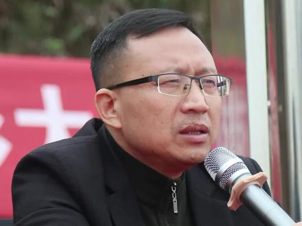 安仁排山芙蓉学校第一任校长何广东寄语乡村学子:你没有靠山,自己就是靠山!