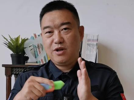 网红“萝卜刀”孩子玩耍有危险吗?